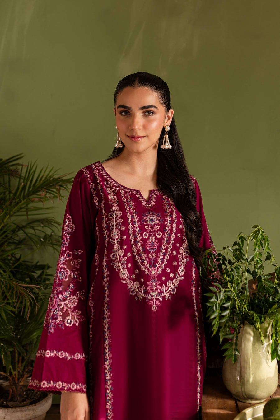 Betty embroidery 2pc